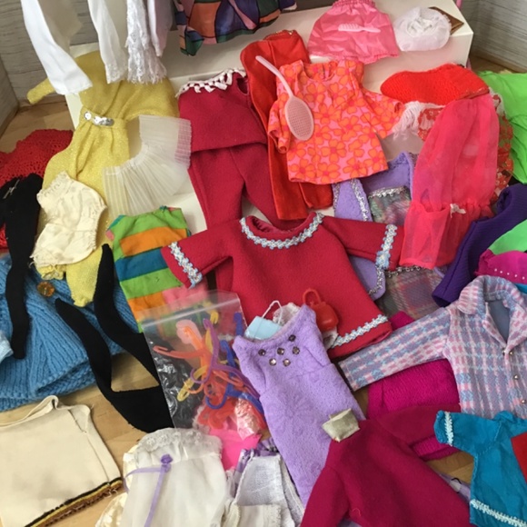 TLC Vintage Barbie Clothes and Clone Items - Picture 9 of 11